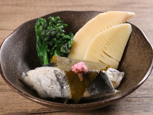 さわらの桜蒸し